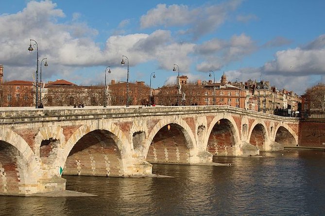 Private 3-Hour Walking Tour of Toulouse With Official Tour Guide - Common questions