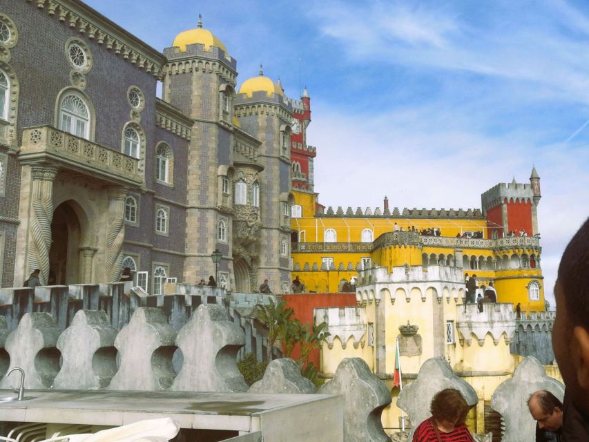 Sintra, Pena Palace and Initiantion Well, Cabo Roca &Cascais - Common questions