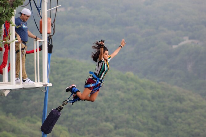 Bungee Jumping at Cola De Caballo - Common questions