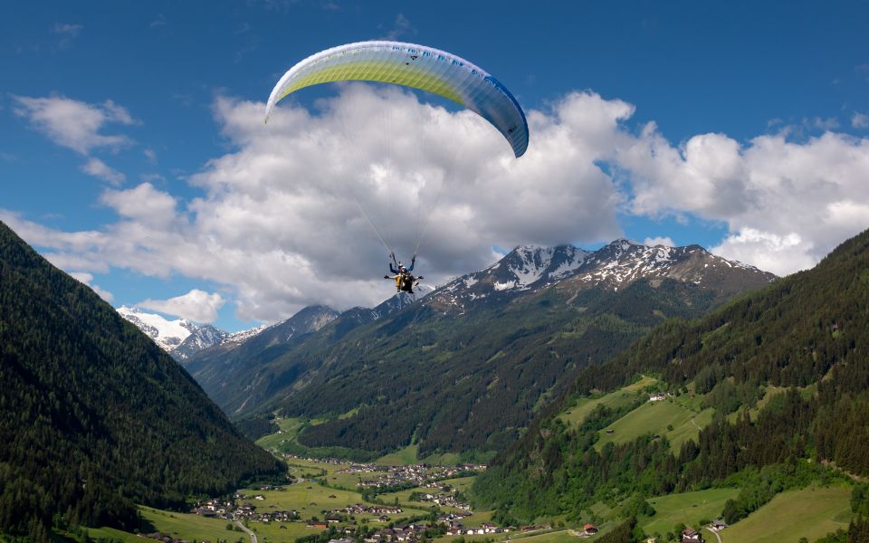 Neustift in Stubai Valley: Tandem Paragliding - Safety Precautions and Recommendations
