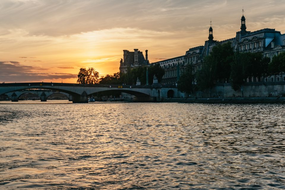 Paris : 3-Course Gourmet Dinner Cruise on Seine River - Pricing and Customer Reviews