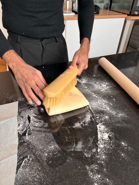 Paris: Croissant Baking Class With a Chef - Location and Meeting Point