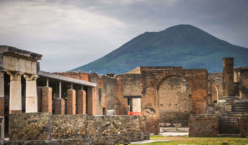 Pompeii and Vesuvius 8-Hour Tour From Sorrento - Common questions