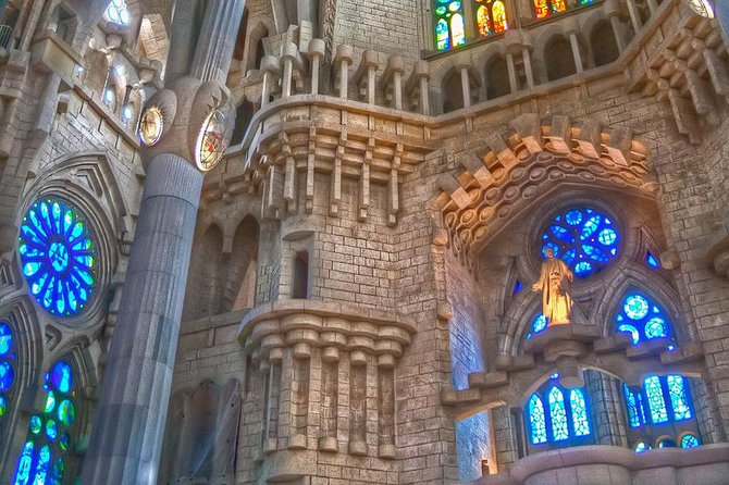 Sagrada Familia Private Tour With Skip-The-Line Ticket - Booking Information