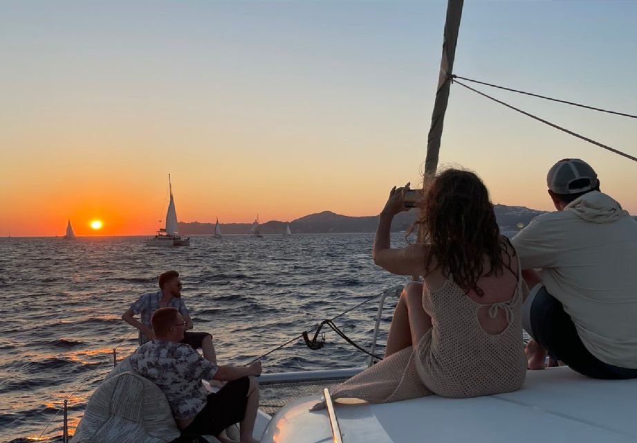 Santorini: Luxury Sunset Cruise, Dinner, Drinks & Transfers - Common questions