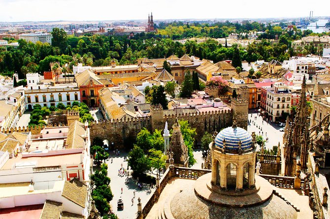 Alcazar & Cathedral of Seville Exclusive Group, Max. 8 Travelers - Common questions