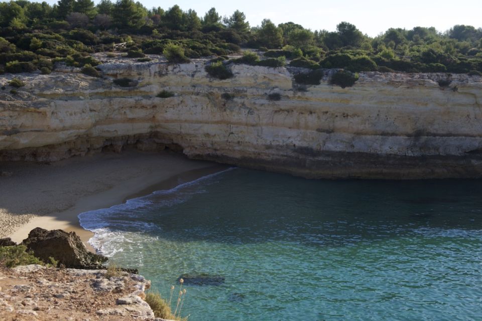 Algarve : Rocky Coast and Hinterland in a Volvo XC90 SUV - Pickup and Logistics