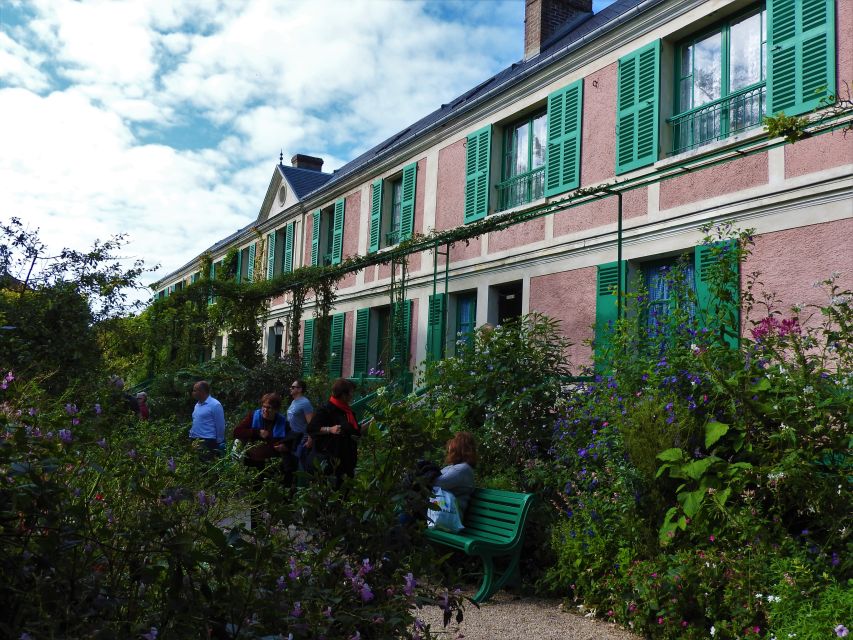 Giverny: Monet's House and Gardens Skip-the-Line Tour - Booking and Cancellation Policy