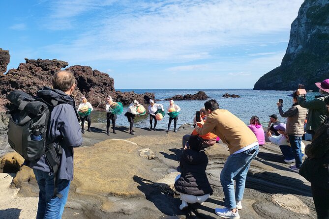 Jeju East Island Bus (Or Taxi )Tour Included Lunch & Entrance Fee - Booking and Payment Process