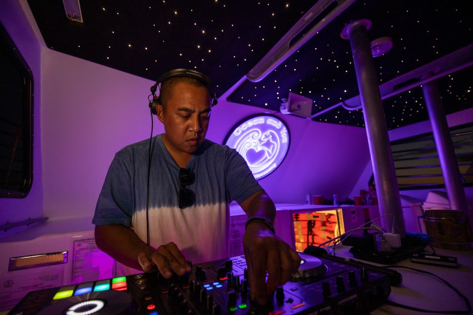 Oahu: Premium Waikiki Sunset Party Cruise With Live DJ - Final Words