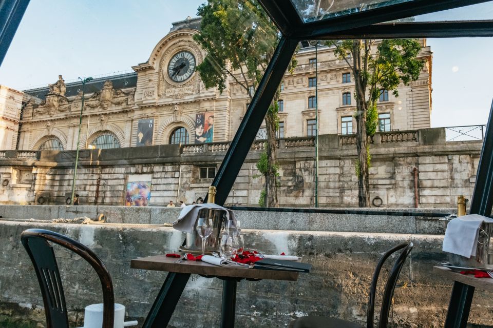Paris : 3-Course Gourmet Dinner Cruise on Seine River - Itinerary and Menu