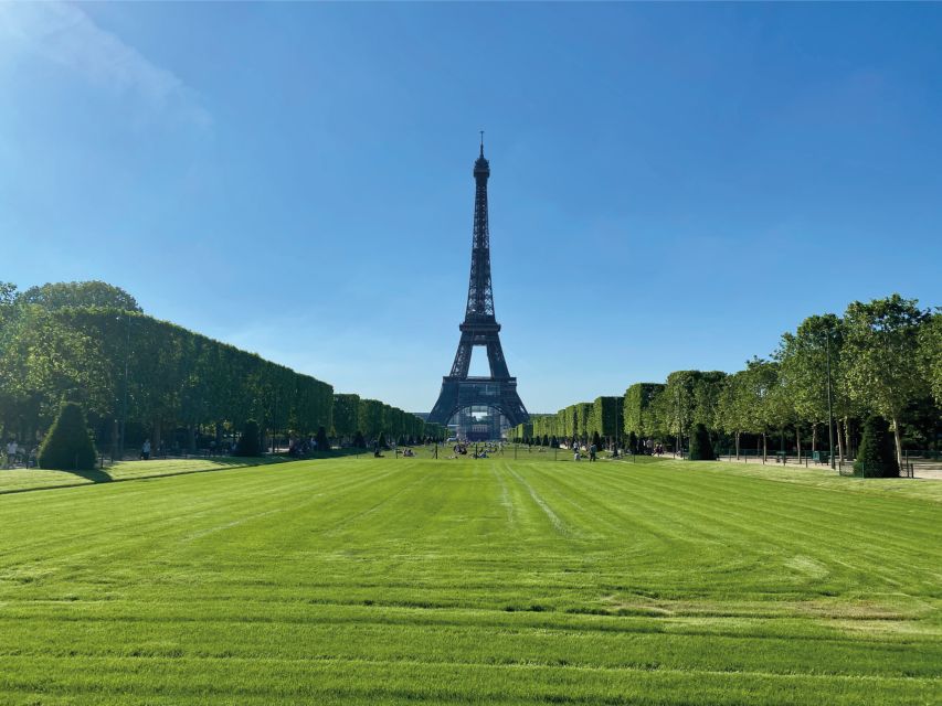 Paris: Smartphone Audio Walking Tour Around the Eiffel Tower - Getting Ready for the Tour