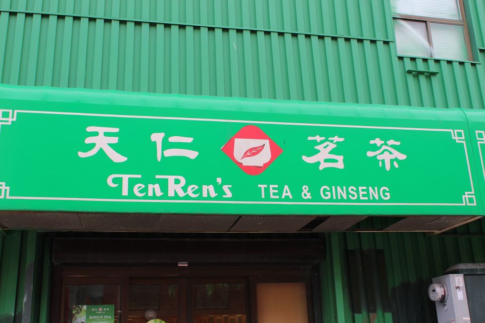 Toronto: 2-Hour Kensington Market Chinatown Walking Tour - Booking and Tour Operations