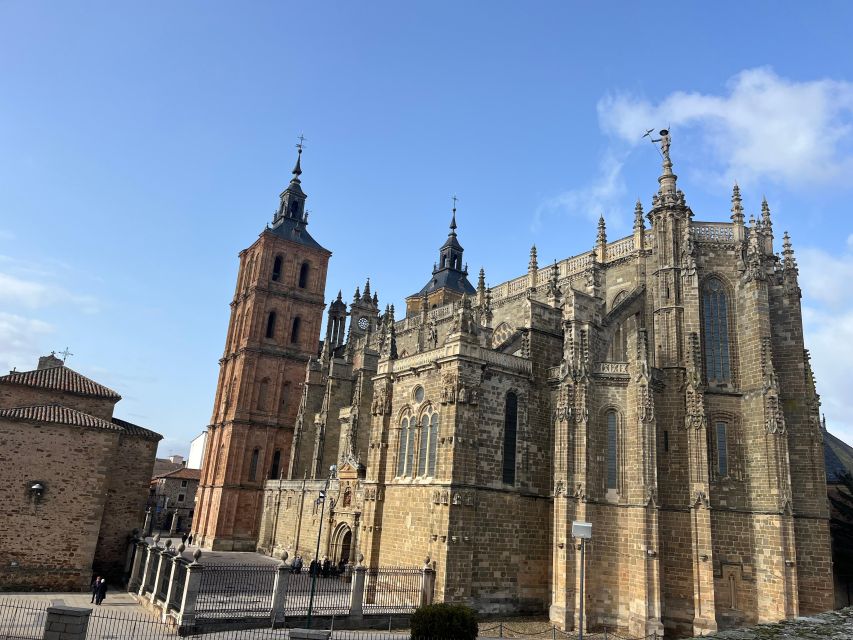 Tour Oviedo Castrillo Polvazares Astorga and Leon Cathedral - Itinerary Final Words and Return Details
