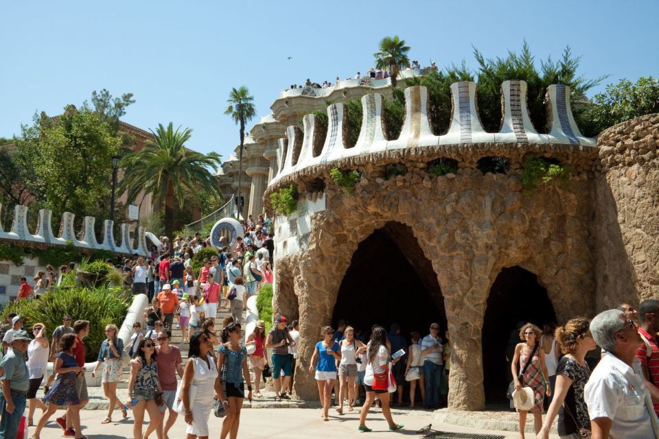 Barcelona: Sagrada Familia & Park Güell Guided Tour & Ticket - Common questions