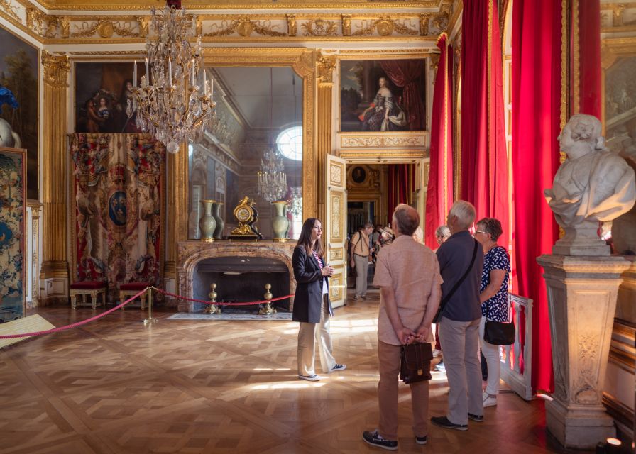 Versailles Palace & Gardens Tour With Gourmet Lunch - Common questions