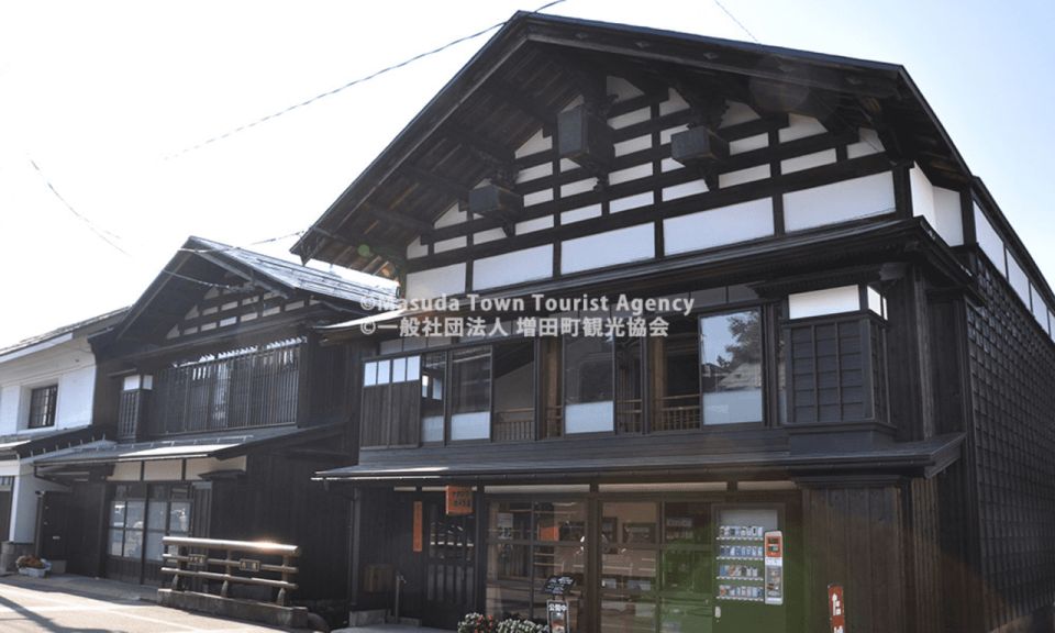 Akita: Masuda Walking Tour With Visits to 3 Mansions - Key Points