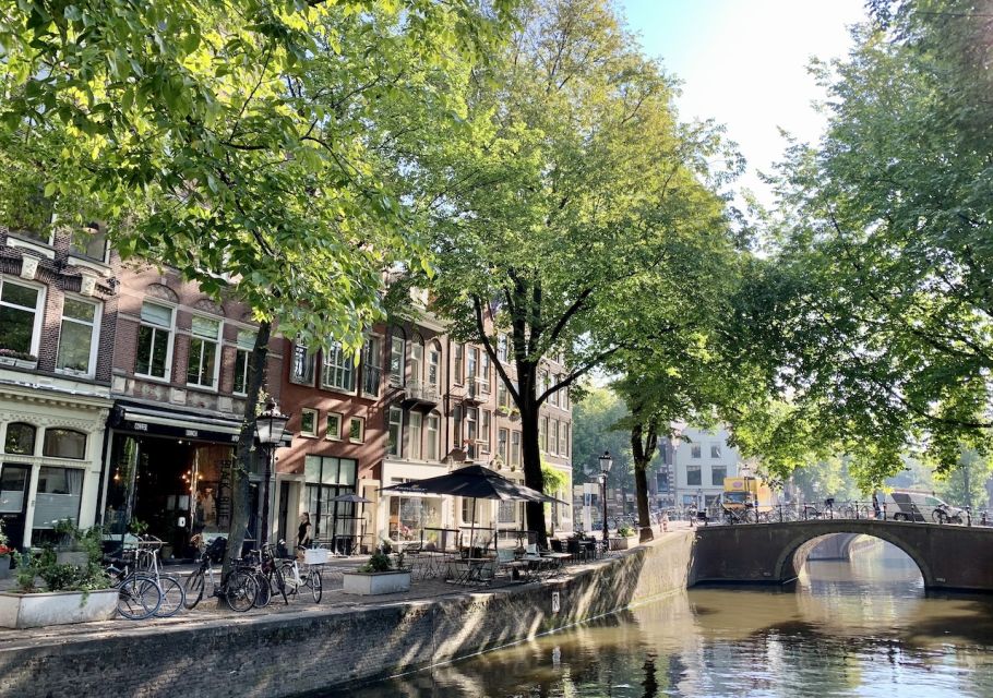 Amsterdam: Jordaan District Tour With a German Guide - Key Points