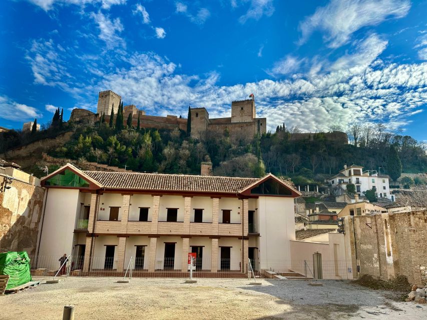 Arabic Tour Guide Granada Albayzin - Key Points
