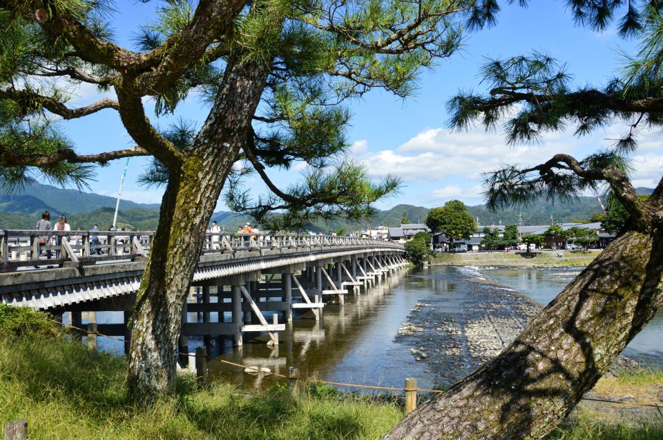 Arashiyama: Self-Guided Audio Tour Through History & Nature - Key Points