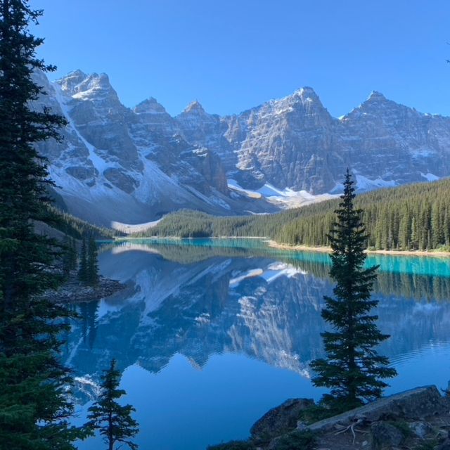 Banff/Canmore: Moraine Lake Signature Private Experience - Key Points