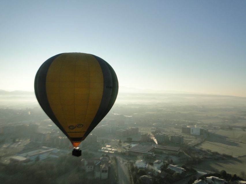 Barcelona: Hot Air Balloon Flight Experience - Key Points