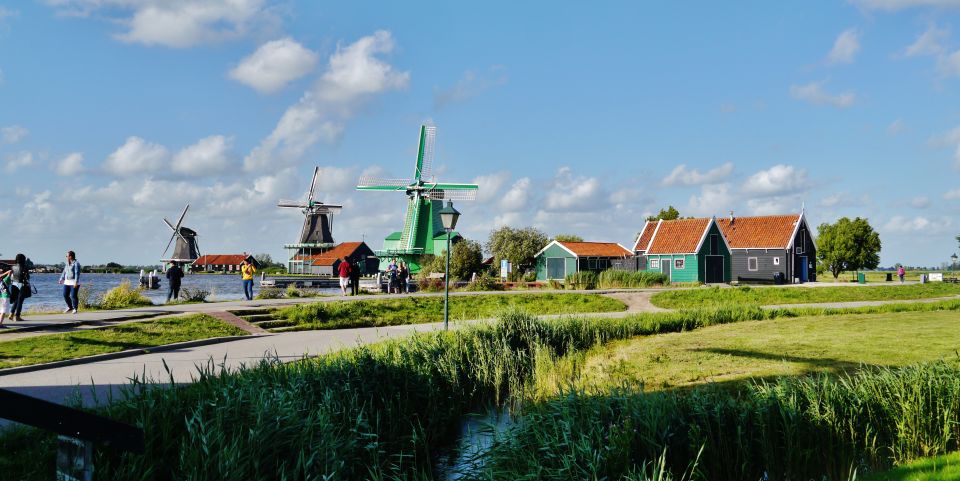 Day Trip to Zaanse Schans, Volendam and Marken - Key Points