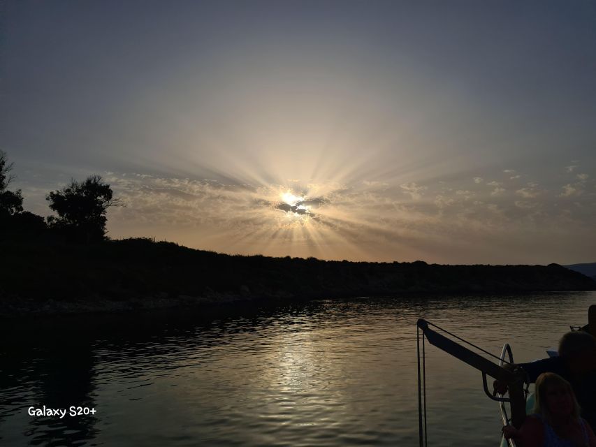 From Argostoli: Vardiani Island Sunset Cruise & Greek Meze - Key Points