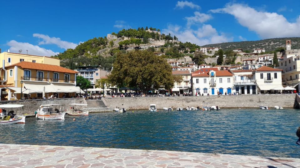From Athens: Nafpaktos and Delphi Private Sightseeing Tour - Key Points