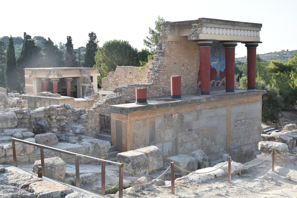 Heraklion: Private Tour to Cave of Zeus & Palace of Knossos - Key Points