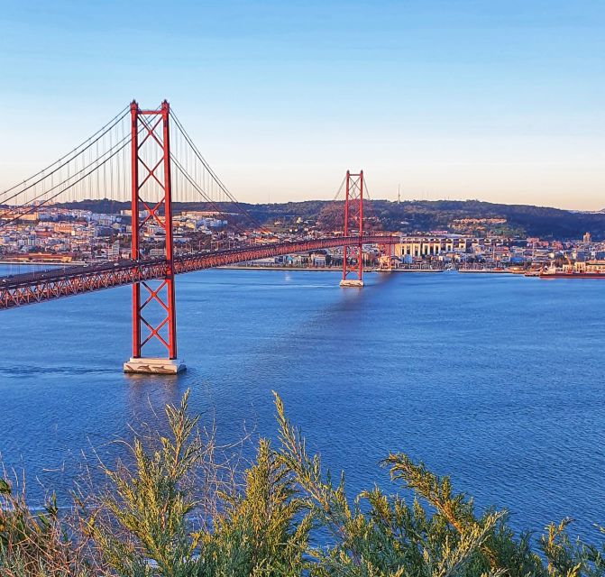 Lisbon: Half Day Complete City Highlights Tour by Tuk Tuk - Key Points