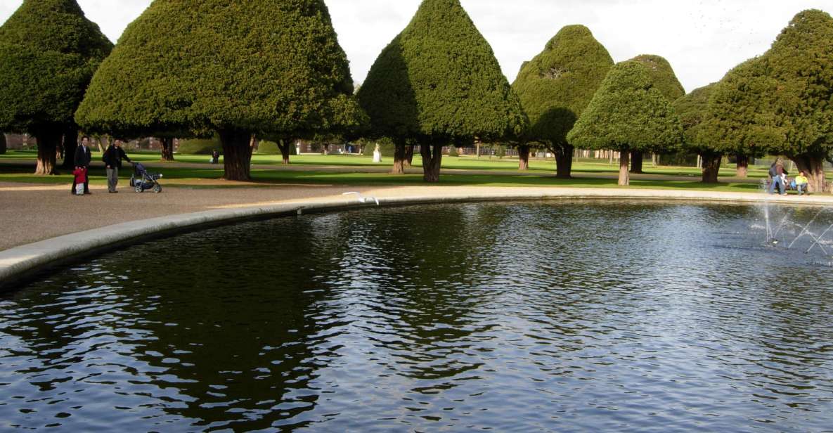 London: Hampton Court Private Guided Tour - Key Points