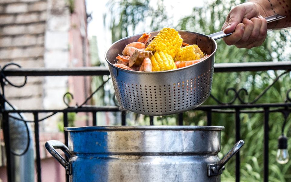 New Orleans: Shrimp Boil Experience in French Quarter - Pricing and Duration