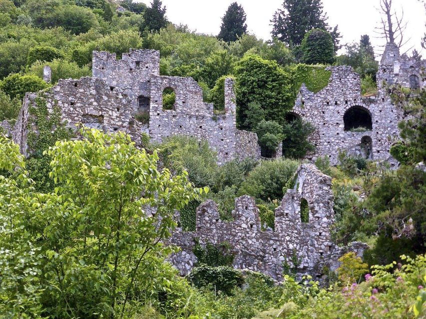 One Day Private Tour to Glory of Ancient Sparta and Mystras - Key Points