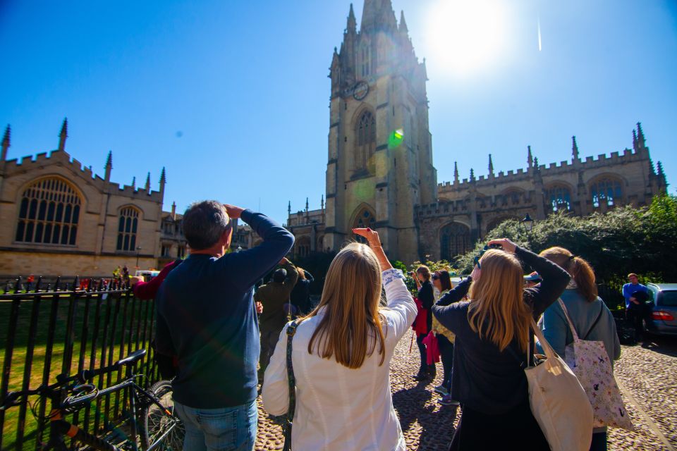Oxford: Private Walking Tour With University Alumni Guide - Key Points