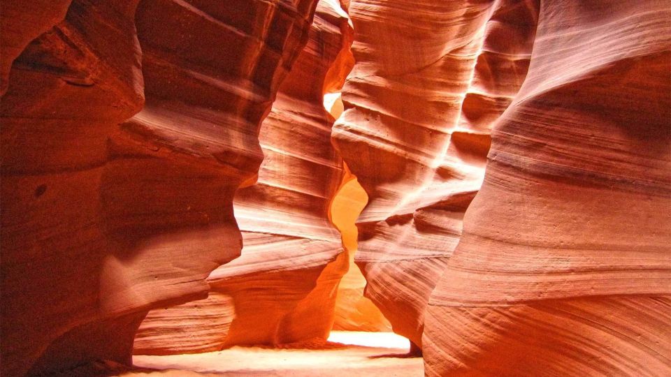 Page: Upper Antelope Canyon Tour With Navajo Guide - Booking Information