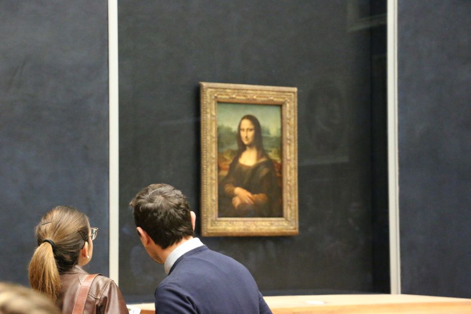 Paris: Louvre Museum Guided Tour With Skip-The-Ticket-Line - Key Points