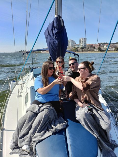 Porto: Exclusive Party Aboard a Charming Sailboat With Drink - Key Points