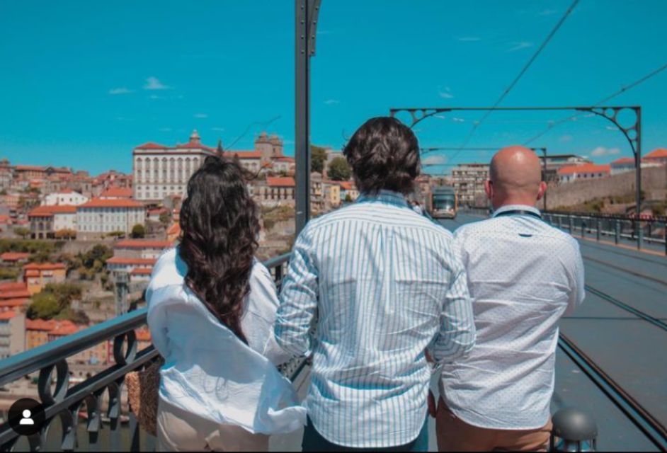 Porto: Monuments, Landmarks, and Cuisine Tour - Key Points
