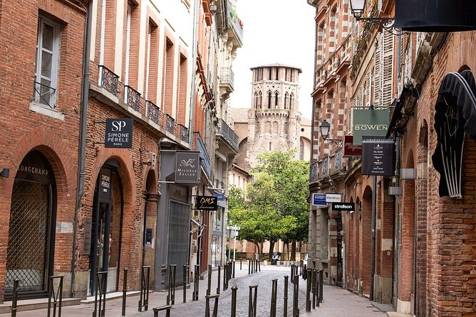 Private 3-Hour Walking Tour of Toulouse With Official Tour Guide - Key Points
