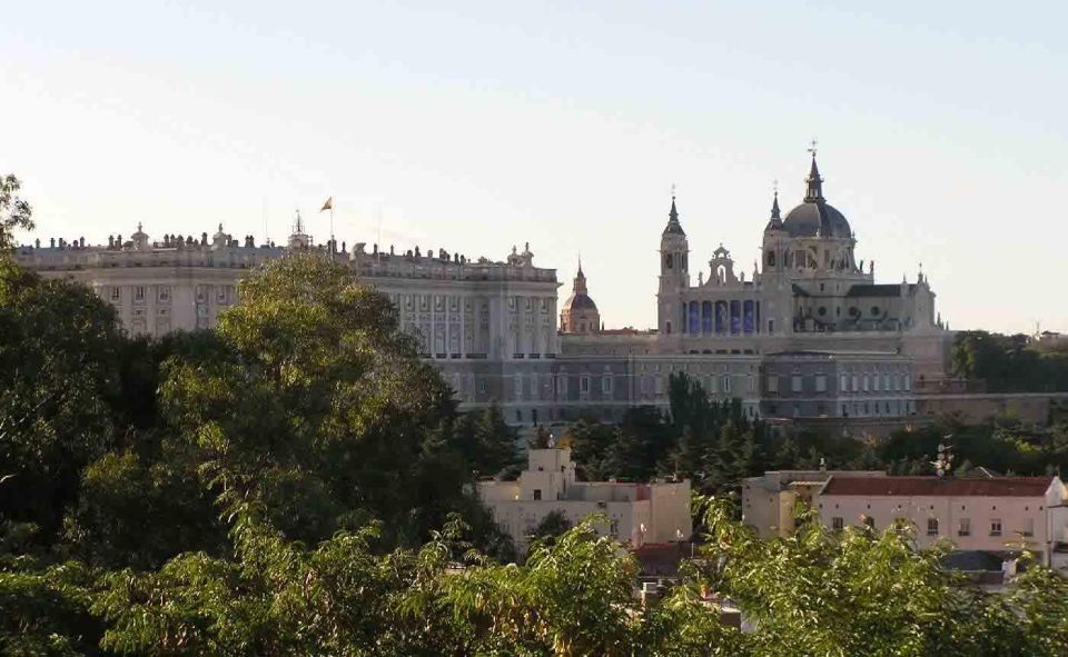 Private Visit to the Royal Palace and Walking Tour of Madrid - Key Points