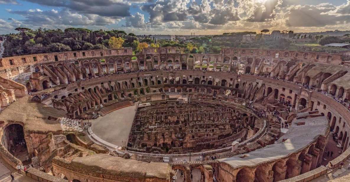 Rome: Roman Piazzas With Colosseum and Roman Forum Tour - Key Points