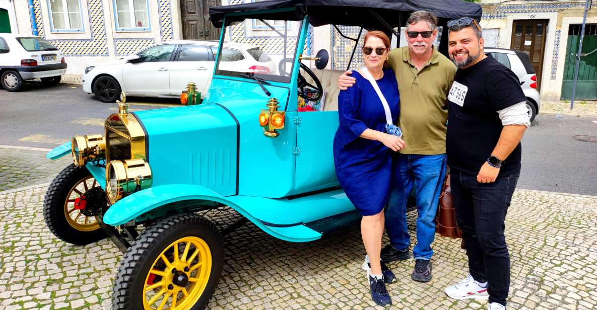 Sightseeing Tour in the City of Lisbon in a Classic Panoramic Tuktuk - Key Points