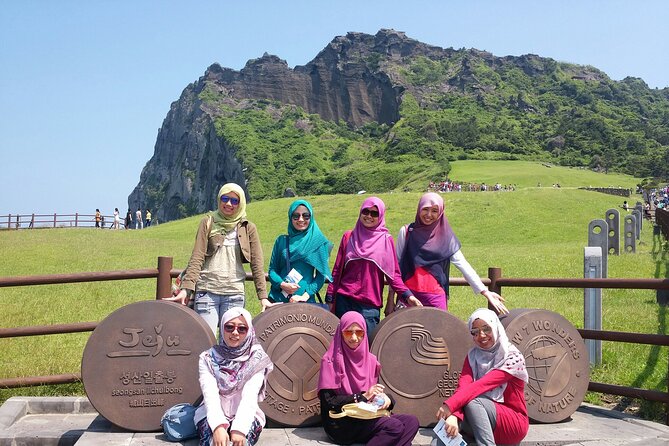 Small Group Private Taxi Tour DAY Experience in Jeju Island - Key Points