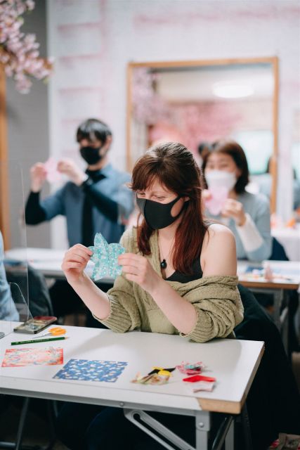 Tokyo: Origami Workshop With a Local Including One Drink - Key Points