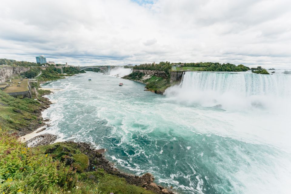 Toronto: Falls Day Tour With Boat Cruise & Niagara-The-Lake - Key Points