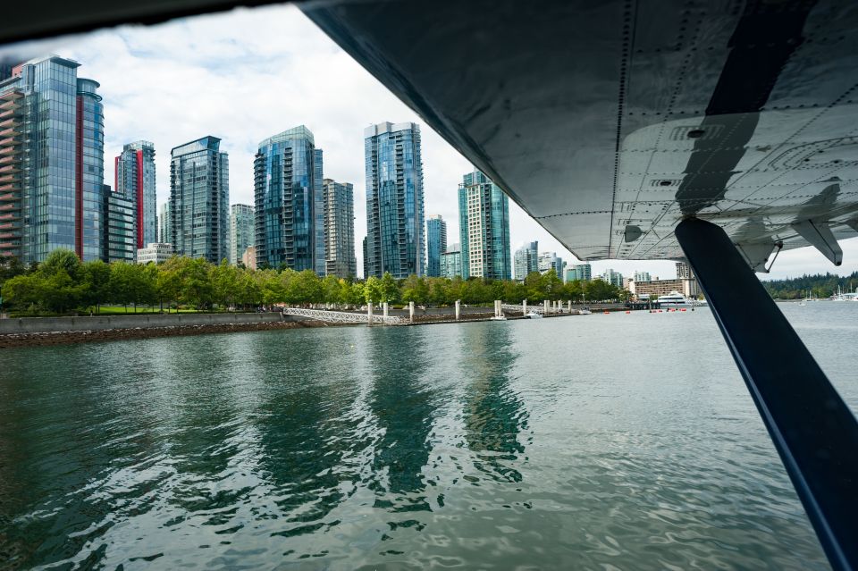 Vancouver: Extended Panorama Flight by Seaplane - Key Points