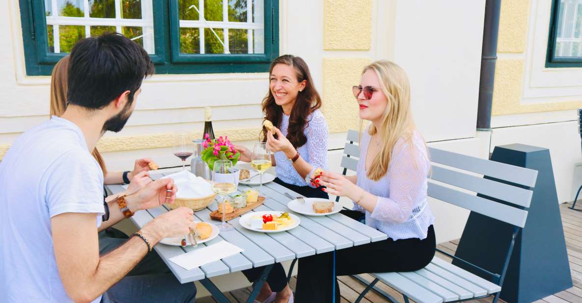 Vienna: Wine Tasting at Schönbrunn Palace - Key Points