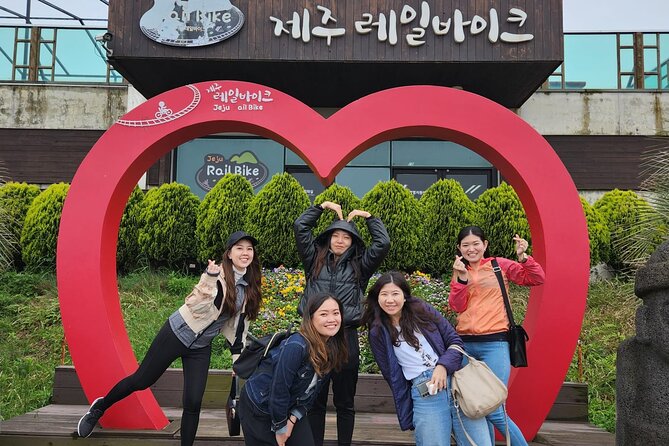 2-Days JUMBO/MINI-VAN Tour in Jeju Island - Tour Highlights and Inclusions