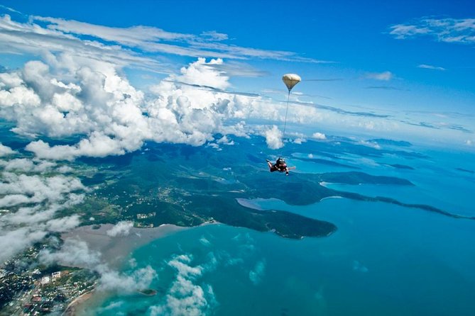 Airlie Beach Tandem Skydive